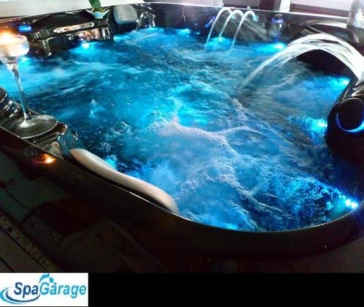 Uj jakuzzi / hot tub, akcios aron