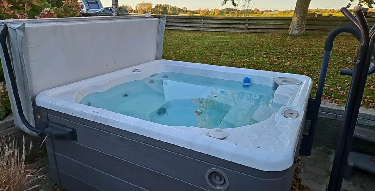 Serenity 5 Special Edition jakuzzi tartozékokkal