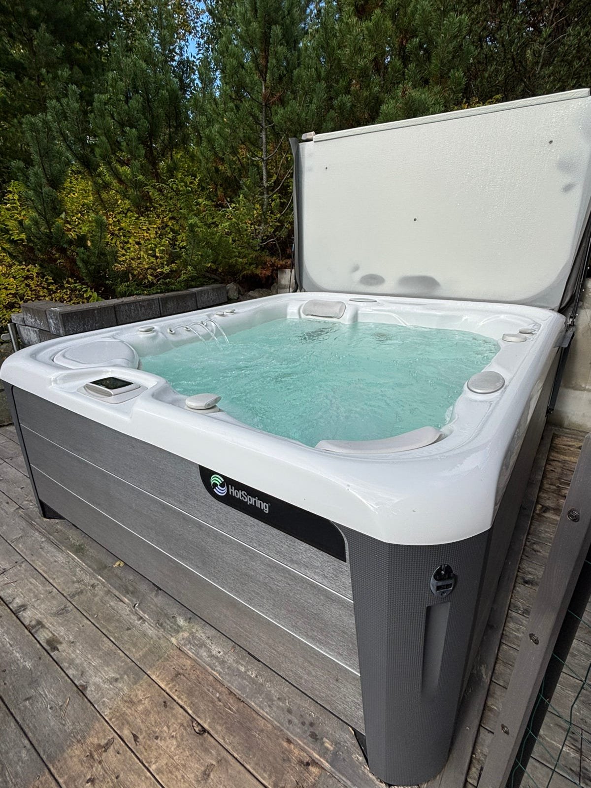 HotSpring Sovereign jakuzzi sós rendszerrel, 2020