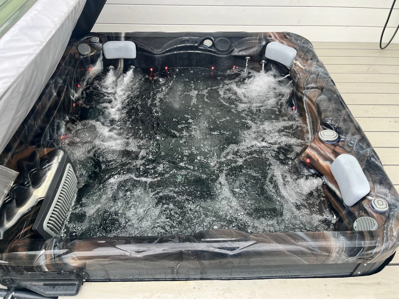 Wellis Pluto kültéri jakuzzi
