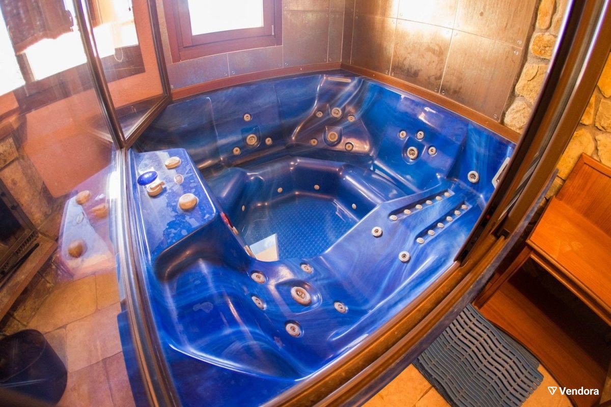 4-osobowe jacuzzi Kego, prawie nieużywane