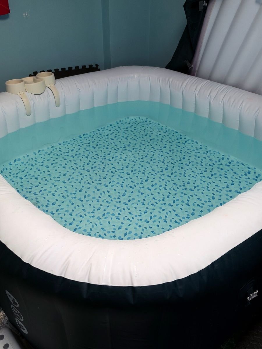 Lay-Z-Spa Ibiza felfújható jakuzzi