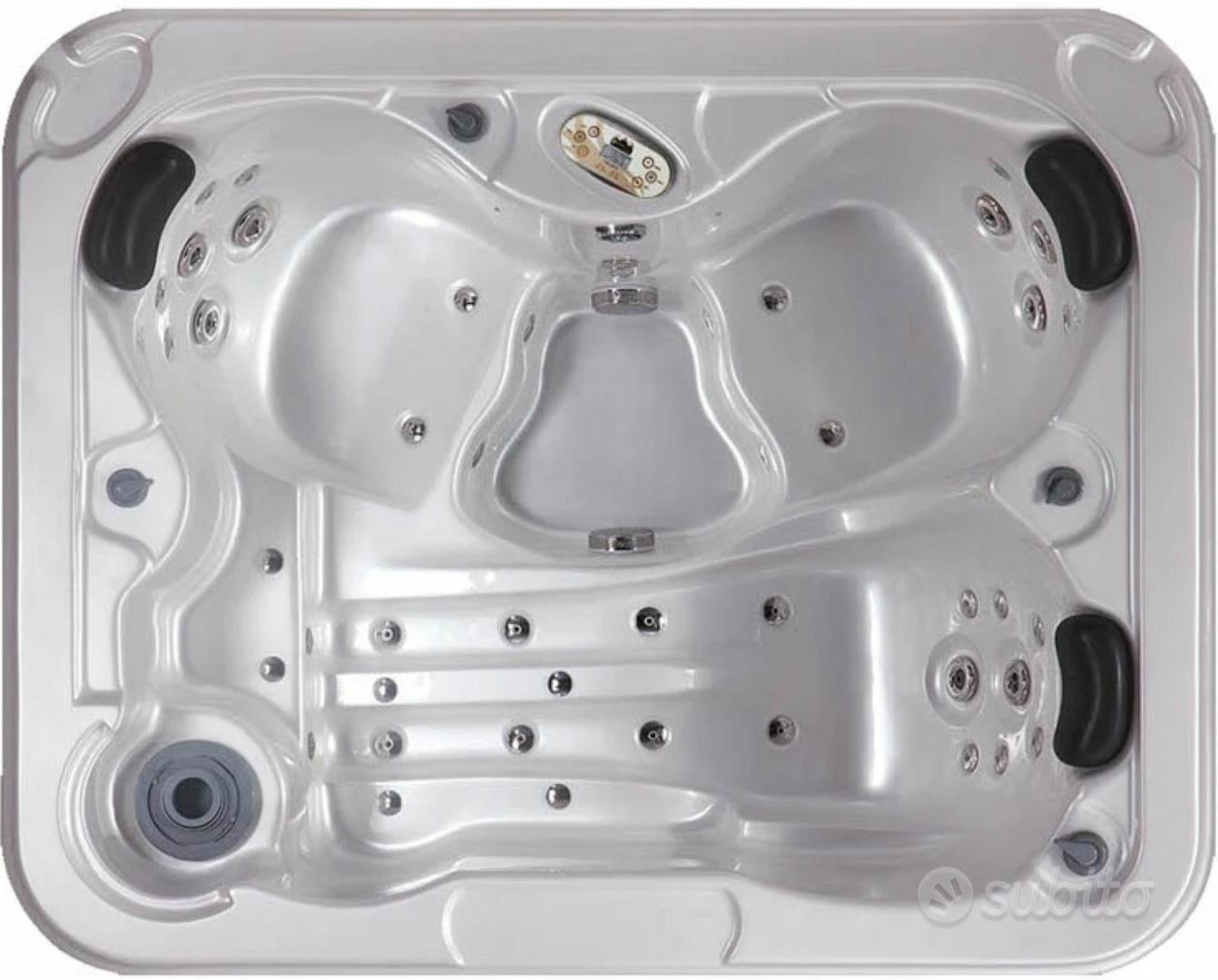 BL-837 akril jakuzzi Balboa vezérléssel