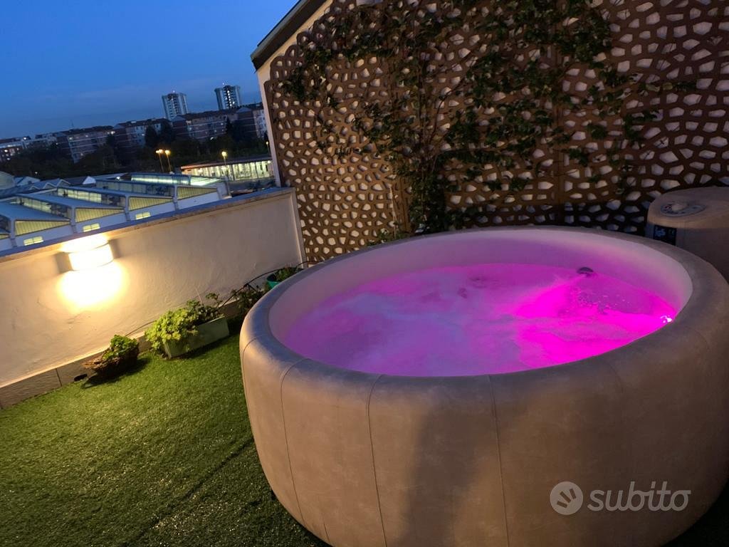 Softub Legend 180 hordozható jakuzzi