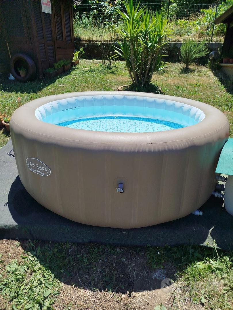 Lay-Z-Spa Palm Springs AirJet felfújható jakuzzi