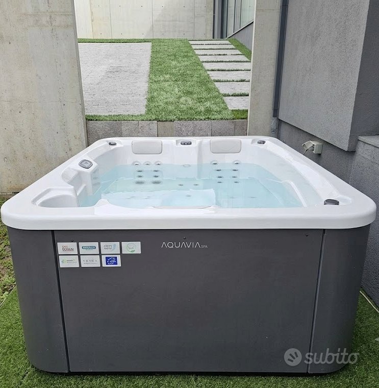 Aquavia Spa Touch kompakt jakuzzi