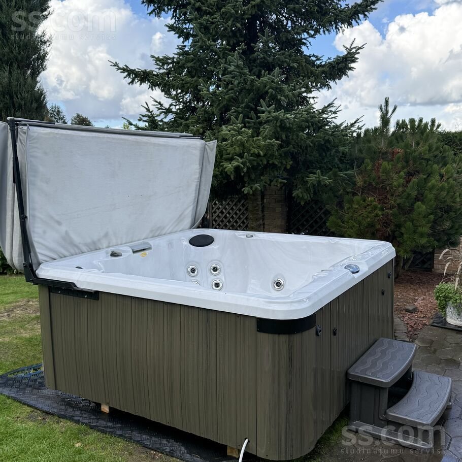 Jacuzzi J230 amerikai gyártású spa