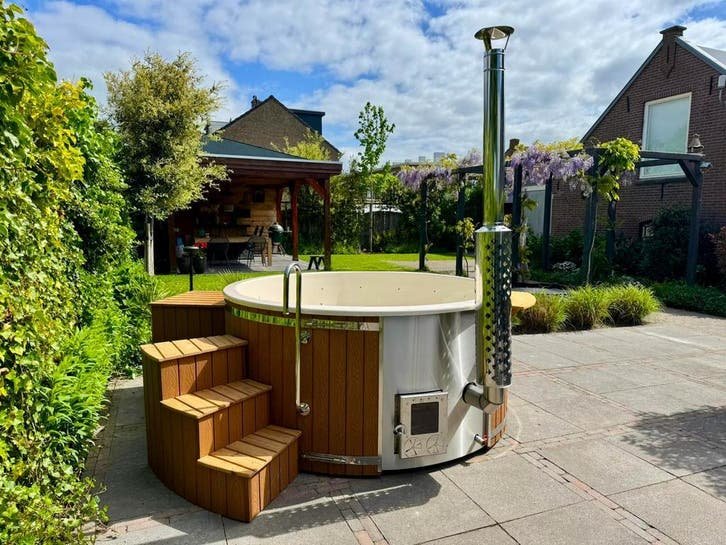 Qrest hottub: fa, biodiesel vagy elektromos futes
