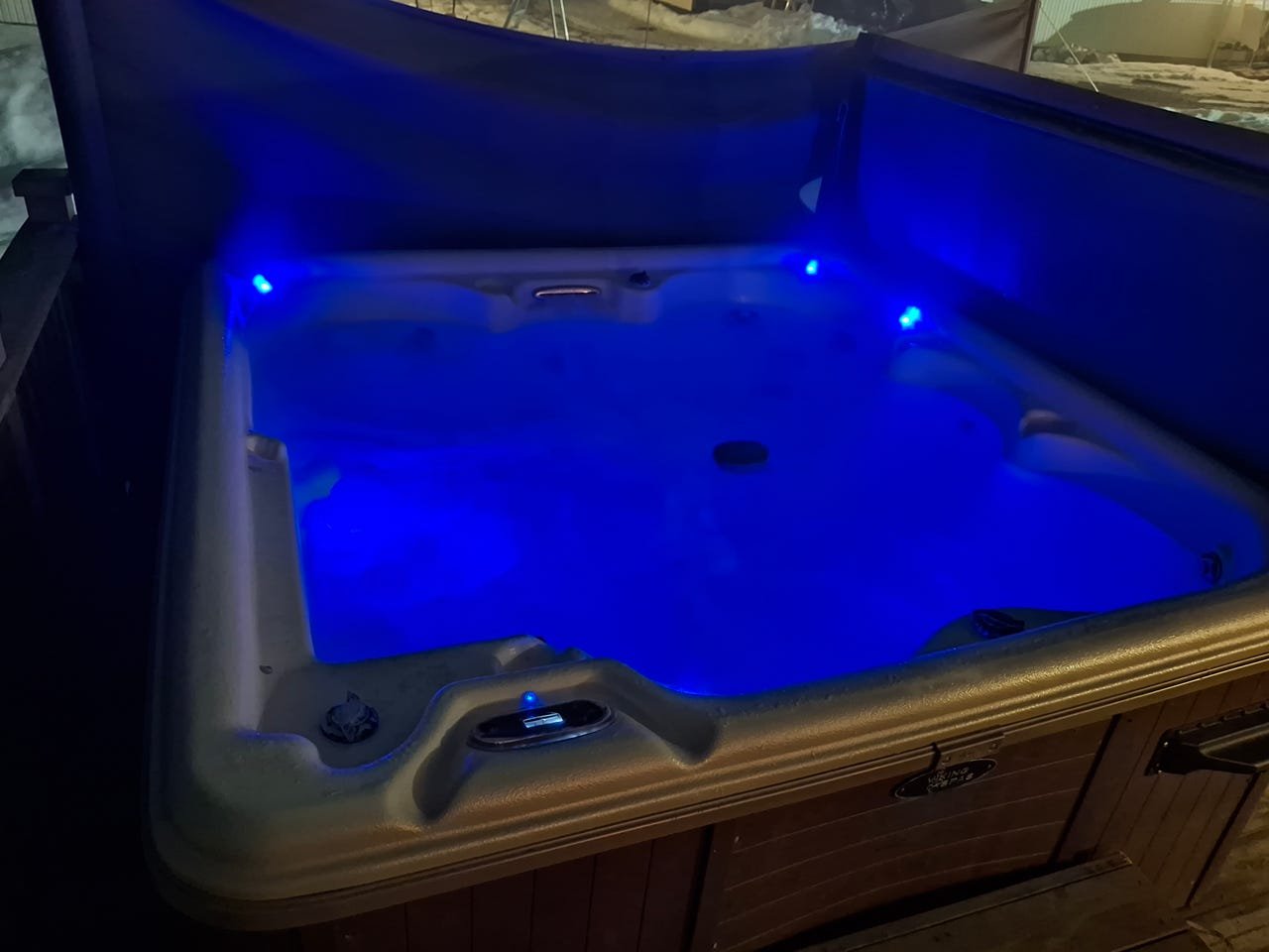 Viking Spas välimullivann LED-valgustusega, 2014