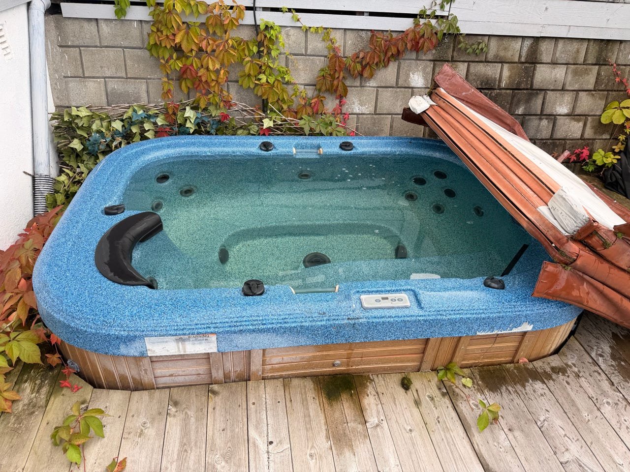 Catalina Spas kék kültéri jakuzzi