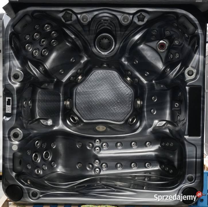 5-Personen-Whirlpool mit Bluetooth-Soundsystem