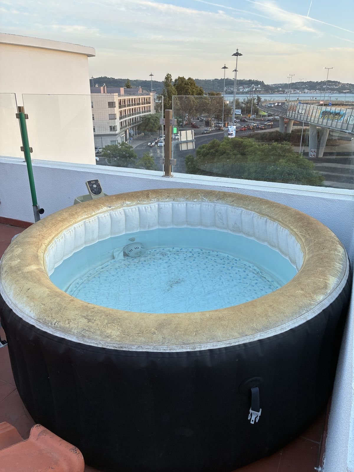 Lay-Z-Spa felfújható jakuzzi, 170 cm