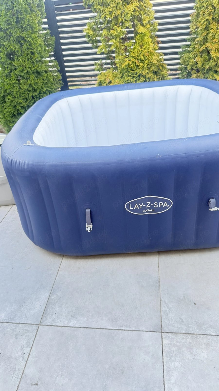Lay-Z-Spa Hawaii naduvavajući džakuzi