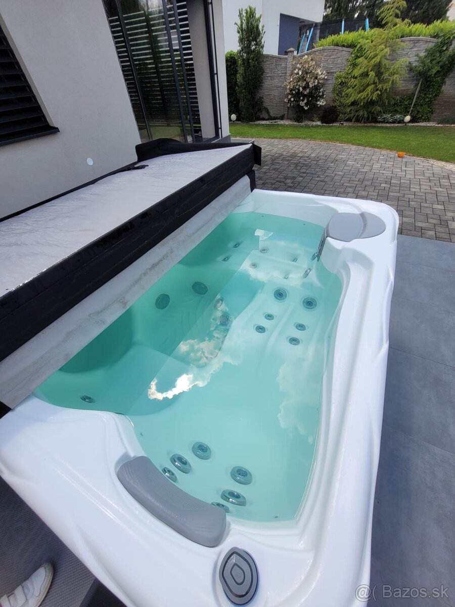 Wellis Budapest Life luxus virivka / jacuzzi
